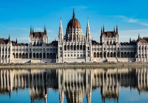 Parlamentet: guidad tur